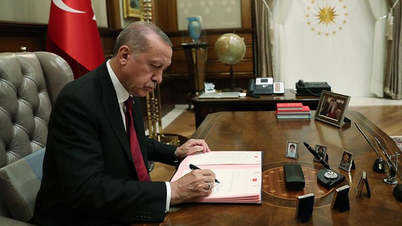 Erdoğan 11 üniversiteye rektör atadı, üst düzey bakanlık bürokratlarını görevden aldı, Türkiye’nin yeni Sudan Büyükelçisi Fatih Yıldız oldu